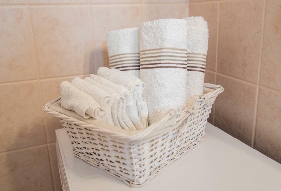 סופטאר Apartments Petranic מראה חיצוני תמונה